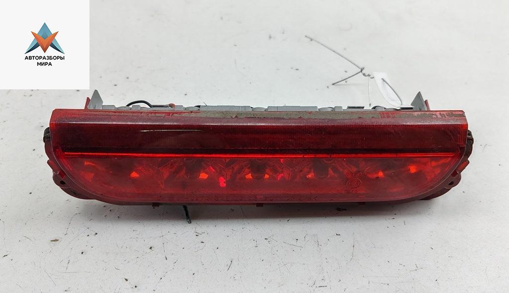 стоп-сигнал Daewoo Nubira J200 2004, 1.6 л., бензин, МКПП, серый, универсал - фото №1