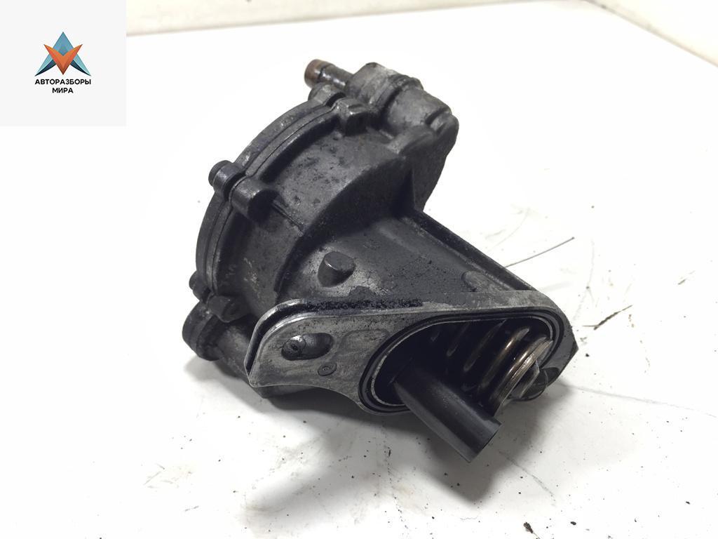 насос вакуумный Volkswagen Transporter T4 1996, 2.4 л., дизель, МКПП, белый, микроавтобус, 074145100A - фото №1