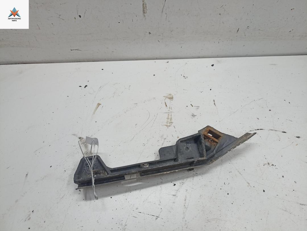 кронштейн переднего бампера Opel Astra G 2002, 2.2 л., бензин, МКПП, серый, кабриолет, 90559500 - фото №1