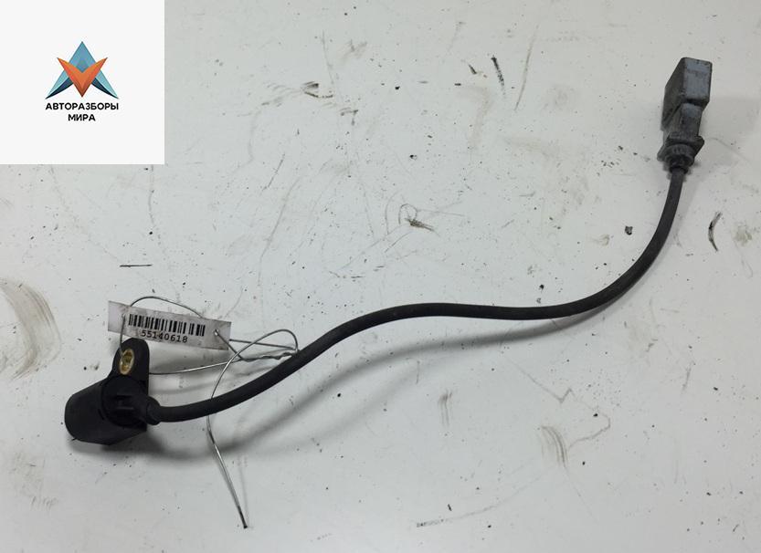 датчик распредвала Volkswagen Crafter 1 поколение 2007, 2.5 л., дизель, МКПП, белый, микроавтобус, 076906499 - фото №1