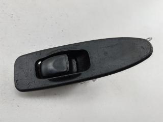 кнопка стеклоподъемника заднего левого Mitsubishi Carisma 2001, 1.6 л., бензин, МКПП, серый, хетчбэк 5 дв., MR792851
