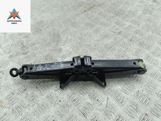 домкрат Nissan Primera P12 2006, 1.8 л., бензин, МКПП, чёрный, универсал, 99550AV701