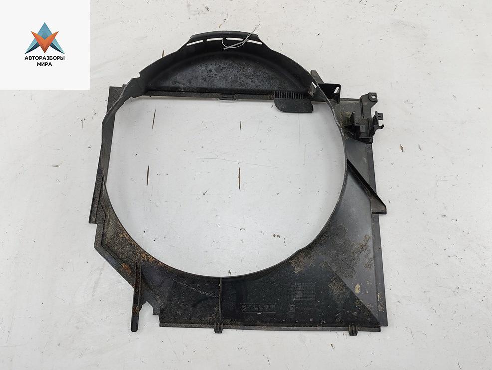 диффузор вентилятора BMW 3 серия E46 2000, 2.0 л., бензин, АКПП, серый, универсал, 1436259 - фото №1