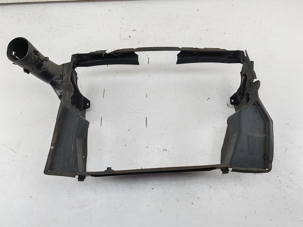 воздуховод BMW 5 E60/E61 2006, 2.5 л., бензин, АКПП, серый, седан, 7050651