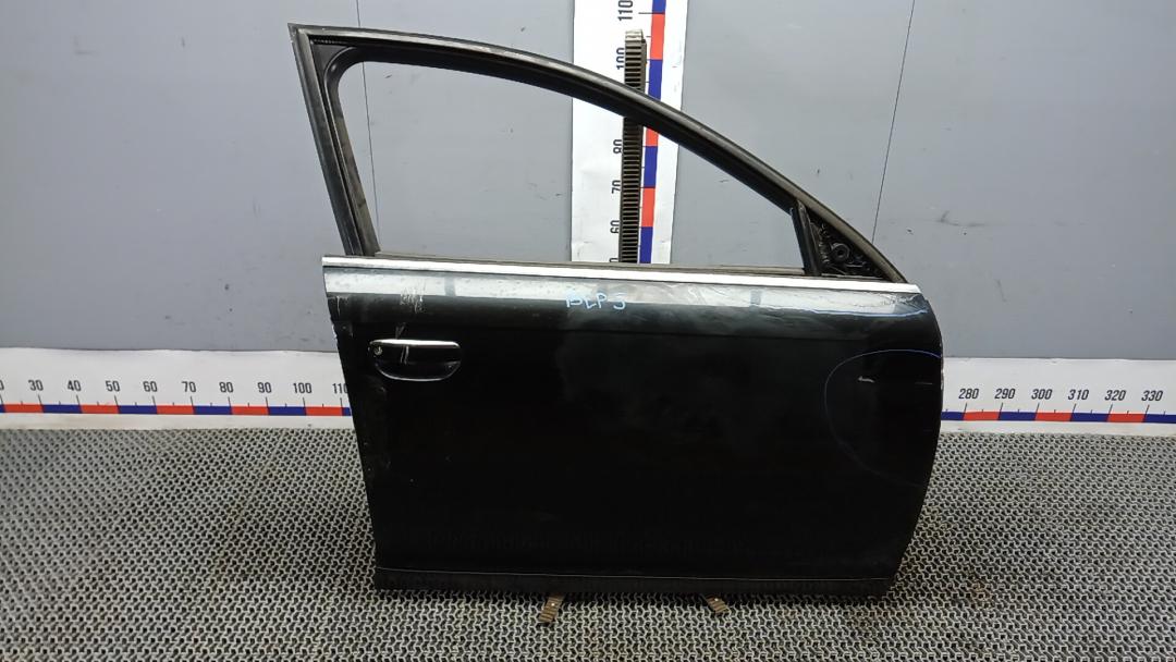 дверь передняя правая Audi A6 4F/C6 2006, 3.0 л., дизель, АКПП, седан, 4F0831052F - фото №1