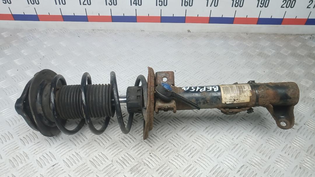 Стойка Mercedes-Benz C-Класс W204/S204 2008, 2.2 л., дизель, МКПП, седан - фото №1