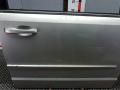 дверь передняя правая Chrysler Voyager 5 поколение 2008, 2.8 л., дизель, АКПП, минивэн - фото №3