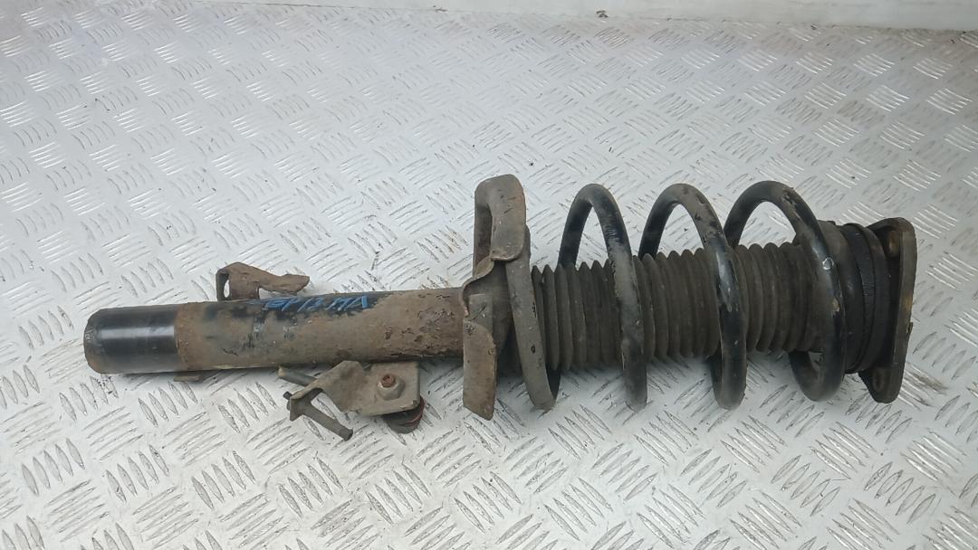 Стойка Ford Kuga 1 поколение 2009, 2.0 л., TDCi 4x4, дизель, МКПП, внедорожник 5 дв. - фото №1