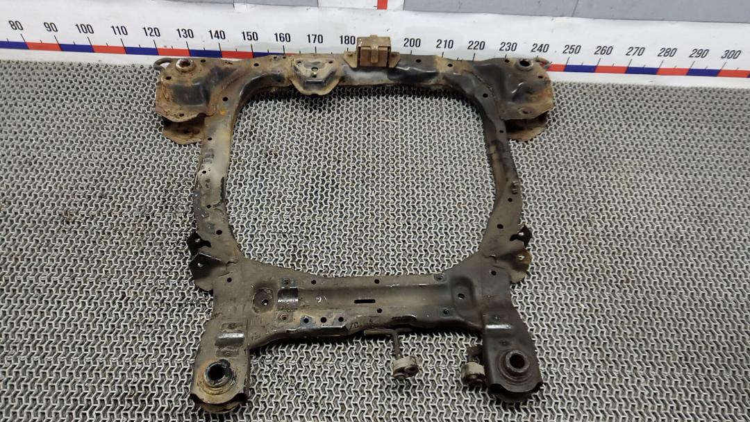 подрамник передний Hyundai Santa Fe 3 поколение (DM) 2012, 2.2 л., дизель, МКПП, внедорожник 5 дв. - фото №1