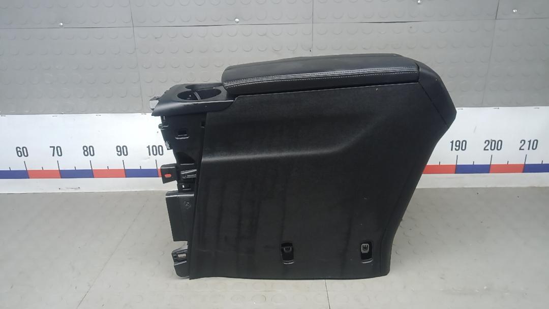 подлокотник Citroen C5 AirCross 1 поколение 2022, 1.2 л., бензин, МКПП, внедорожник 5 дв. - фото №1