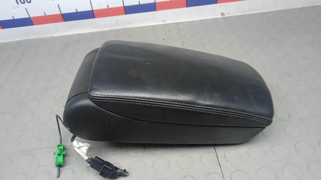 подлокотник Audi A6 4F/C6 2006, 2.7 л., дизель, АКПП, седан, 4F0864209, 4F0864245R - фото №1