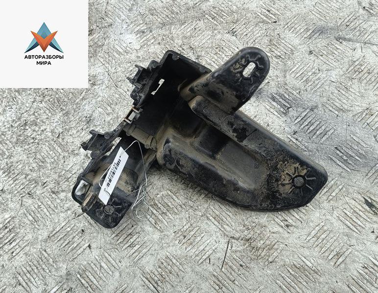 кронштейн заднего бампера Peugeot 308 T7 2008, 1.6 л., бензин, МКПП, чёрный, универсал, 9681742780 - фото №1