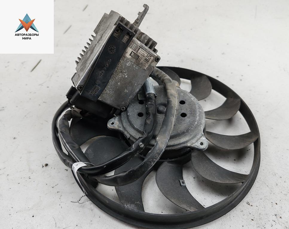 вентилятор радиатора Audi A4 B6 2001, 2.5 л., дизель, МКПП, чёрный, универсал, 869204E - фото №1