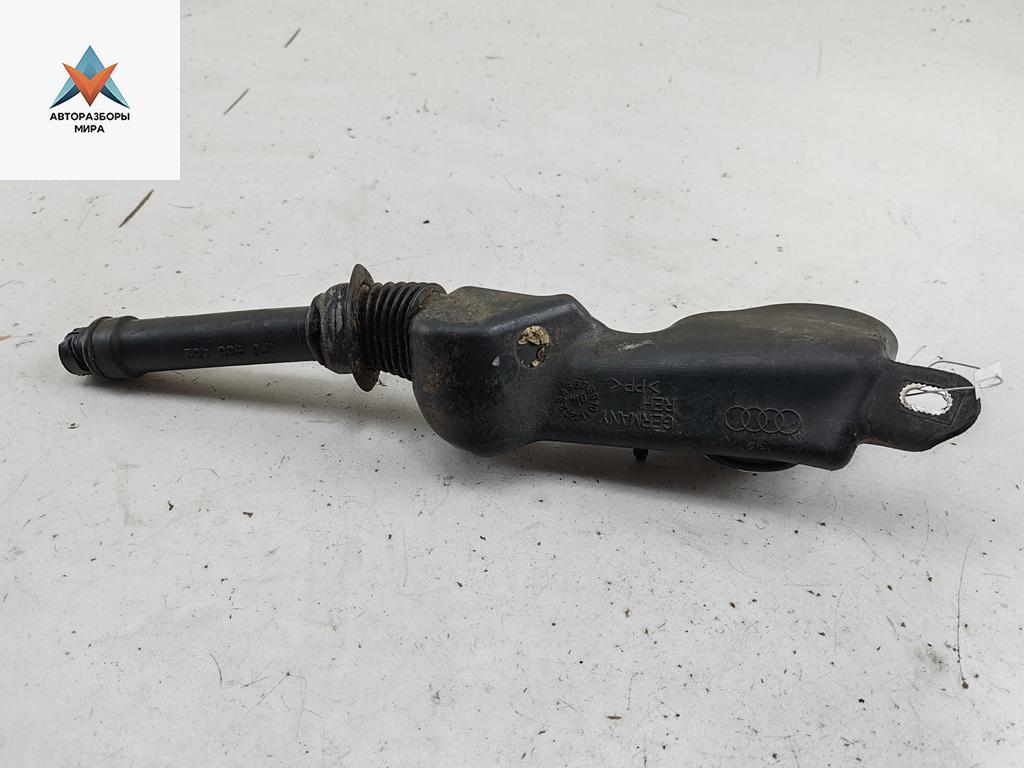 горловина бачка омывателя Audi A6 4F/C6 2004, 2.4 л., бензин, АКПП, серый, седан, 4F0955452 - фото №1