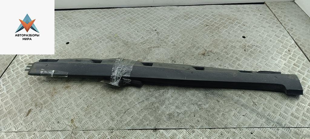 Накладка на порог наружная левая Volkswagen Passat B6 2005, серый, универсал - фото №1