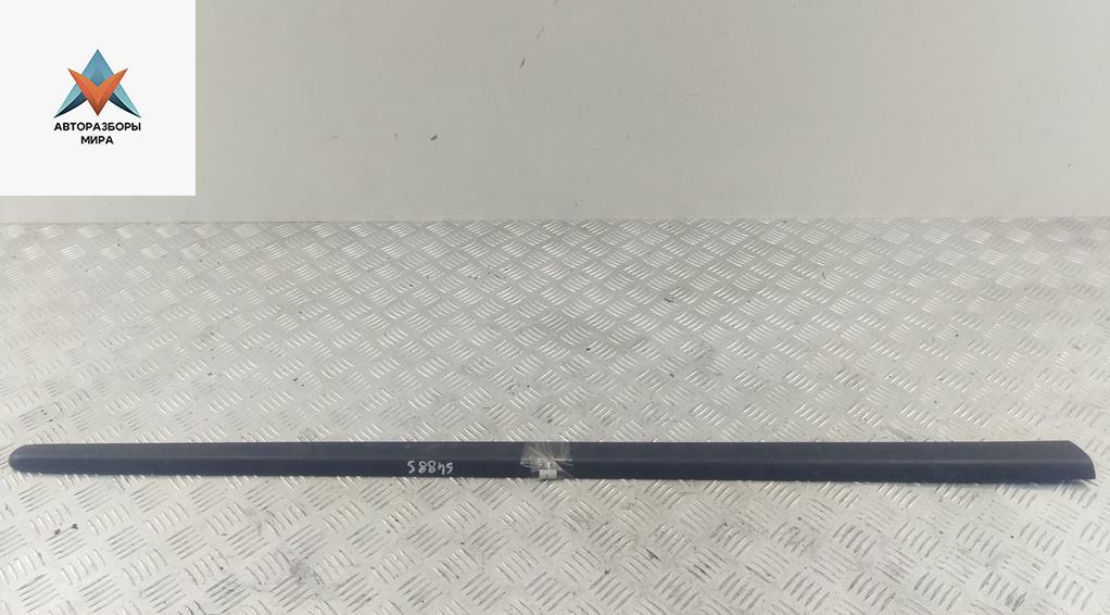 молдинг двери задней левой Volkswagen Golf 5 поколение 2004, 1.4 л., бензин, МКПП, чёрный, хетчбэк 3 дв., 1K4853753 - фото №1