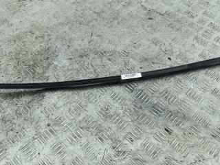 молдинг лобового стекла Volkswagen Passat B6 2005, 1.6 л., бензин, МКПП, серый, универсал, 3C0854327A