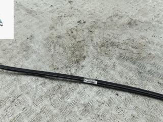 молдинг лобового стекла Volkswagen Passat B6 2007, 2.0 л., бензин, МКПП, синий, универсал, 3C0854328A