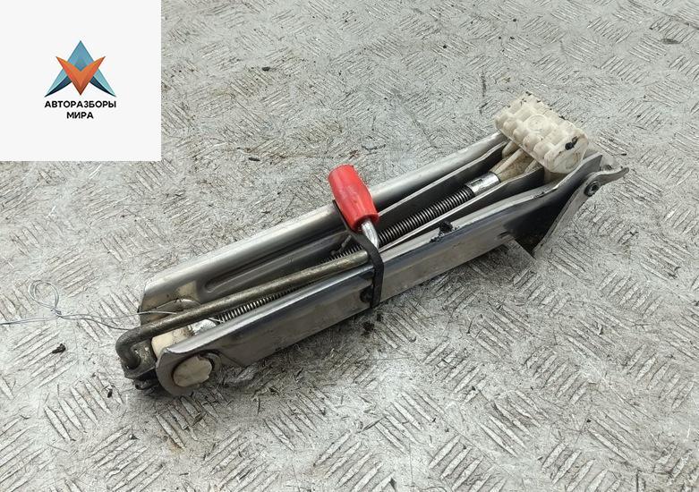 домкрат Mercedes-Benz C-Класс W203/S203/CL203 2000, 2.2 л., дизель, МКПП, серый, седан, 2035830315 - фото №1