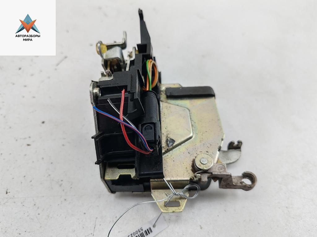 замок двери передней левой BMW 5 серия E39 1997, 2.0 л., бензин, МКПП, чёрный, седан - фото №1