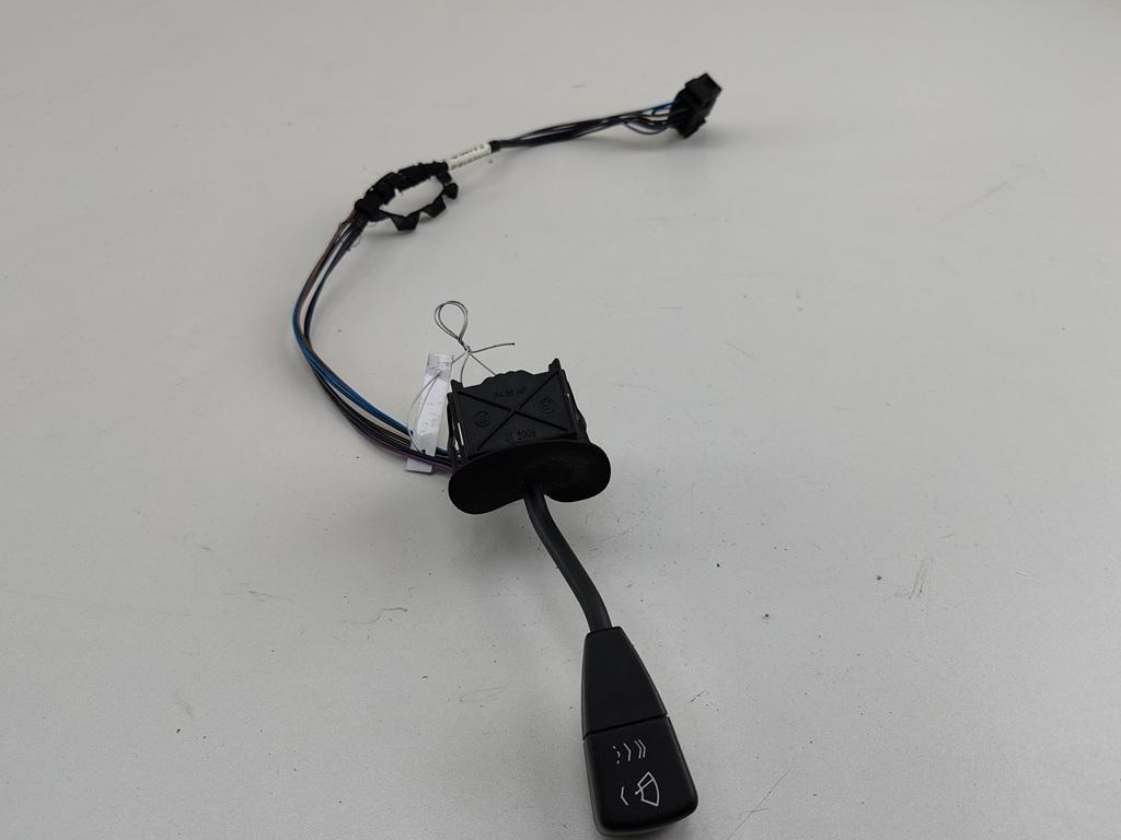 переключатель дворников BMW 3 E36 1999, 1.9 л., бензин, МКПП, красный, хетчбэк 3 дв., 8360919