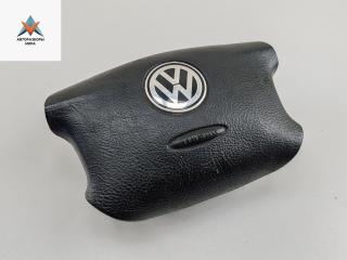 подушка безопасности водителя Volkswagen Bora 1 поколение 1999, 1.6 л., бензин, МКПП, серый, седан, 3B0880201AE
