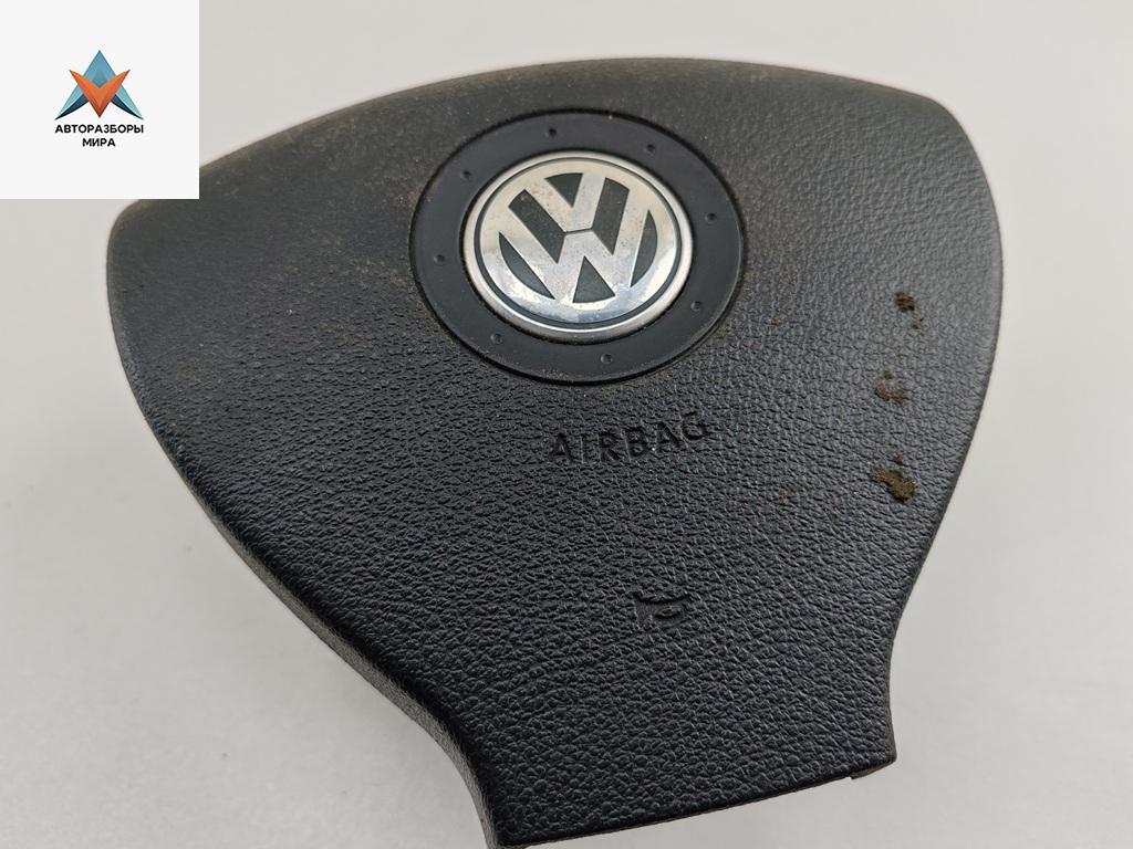 подушка безопасности водителя Volkswagen Passat B6 2005, 1.6 л., бензин, МКПП, серый, универсал, 3C0880201R - фото №1