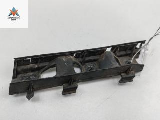 кронштейн переднего бампера Volkswagen Passat B6 2007, 2.0 л., бензин, МКПП, синий, универсал, 3C0807183