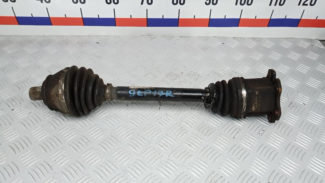 полуось передняя правая (приводной вал, ШРУС) Audi A6 4F/C6 2006, 3.0 л., дизель, АКПП, универсал, 4F0407272J, 4F0407452 - фото №1