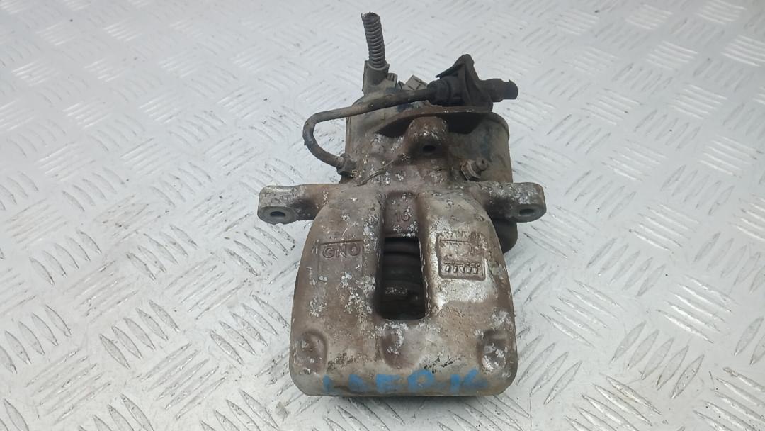 суппорт задний левый Volkswagen Passat B6 2008, 2.0 л., дизель, АКПП, седан, 3C0615403E - фото №1