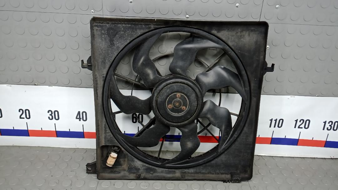 вентилятор радиатора Hyundai Santa Fe 3 поколение (DM) 2012, 2.2 л., дизель, МКПП, внедорожник 5 дв. - фото №1