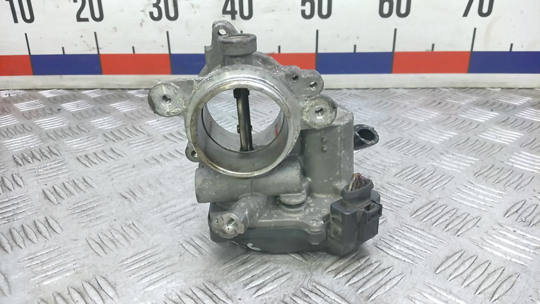 заслонка дроссельная Volkswagen Golf 7 поколение 2013, 1.6 л., дизель, МКПП, хетчбэк 5 дв., 04L128063N - фото №1