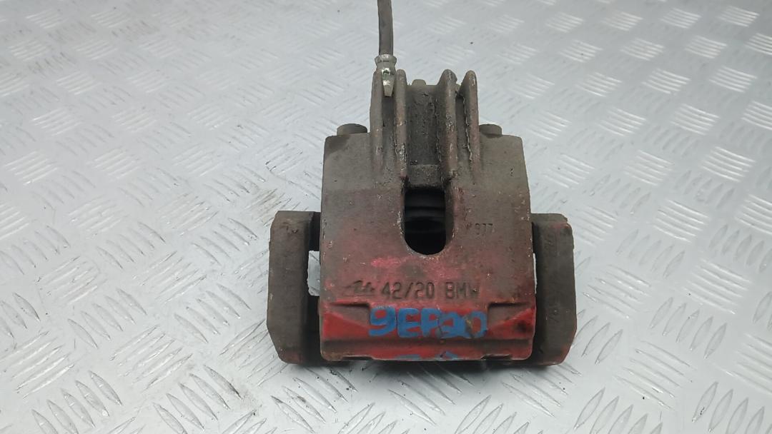 суппорт задний правый BMW 5 серия E60/E61 2006, 3.0 л., D 530d, дизель, АКПП, седан - фото №1