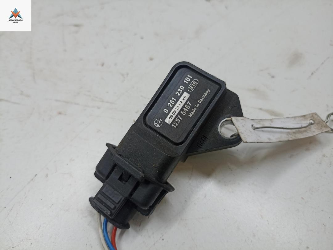 датчик абсолютного давления Opel Corsa D 2009, 1.2 л., бензин, МКПП, чёрный, хетчбэк 5 дв., 0261230101 - фото №1