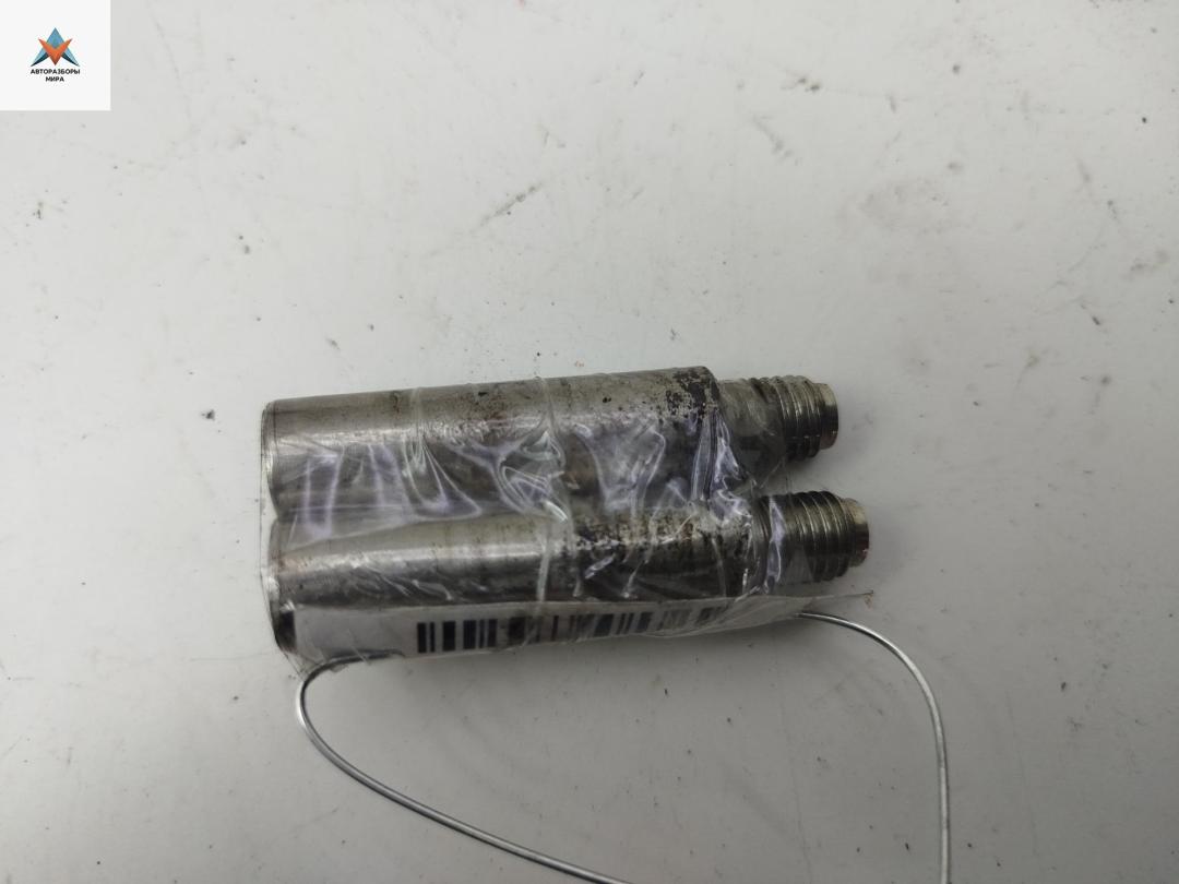 Болт крепления Opel Vectra C 2004, 1.8 л., бензин, МКПП, синий, седан - фото №1