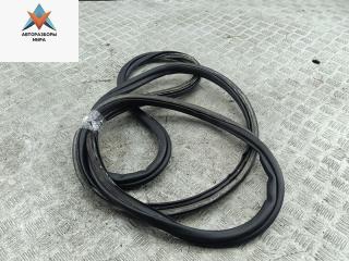 Уплотнитель крышки (двери) багажника Peugeot 308 T7 2008, 1.6 л., бензин, МКПП, чёрный, универсал