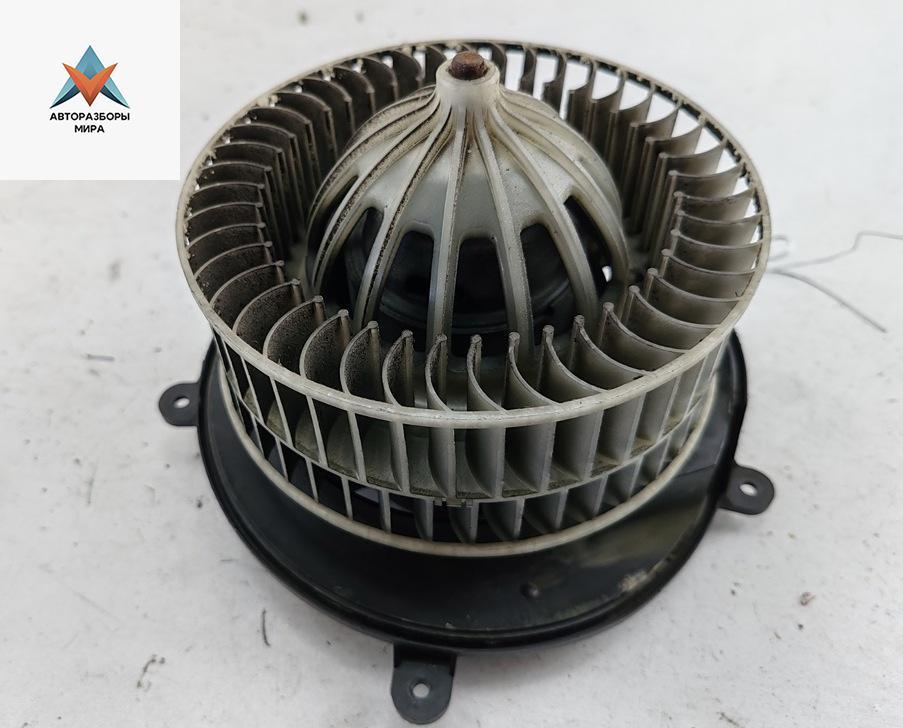 моторчик печки Mercedes-Benz E-Класс W211/S211 2002, 2.2 л., дизель, МКПП, серый, седан, 9400973 - фото №1