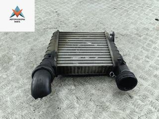 радиатор интеркулера Skoda Superb 1 поколение 2002, 1.9 л., дизель, МКПП, синий, седан