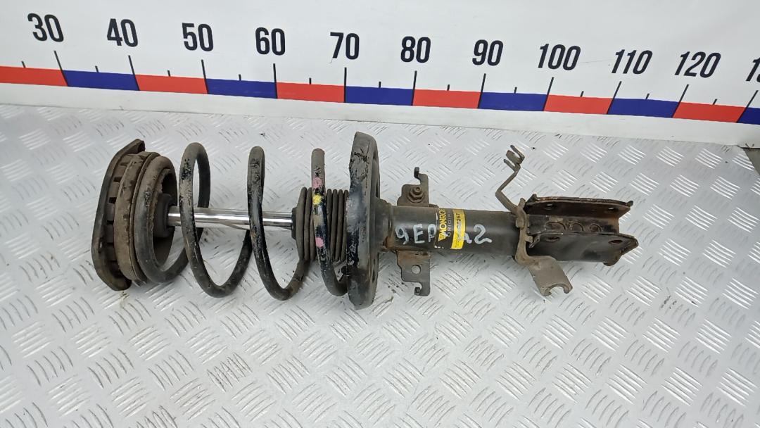 Стойка Renault Fluence 1 поколение 2011, 1.5 л., дизель, МКПП, седан - фото №1