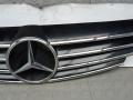 решетка радиатора Mercedes-Benz CLK-Класс C209/A209 2004, 2.7 л., D 270 CDI, дизель, АКПП, купе - фото №3