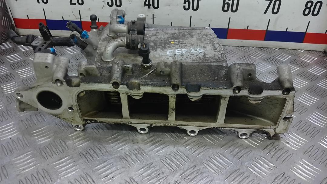 коллектор впускной Volkswagen Golf 7 поколение 2013, 1.6 л., дизель, МКПП, хетчбэк 5 дв. - фото №1