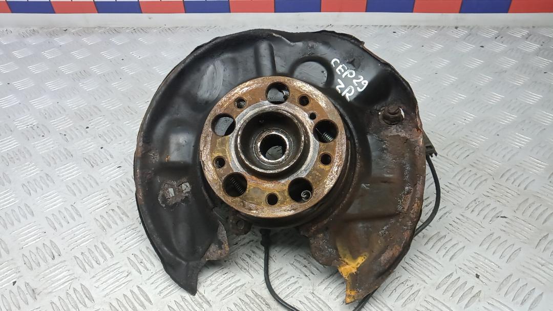 ступица задняя правая Mercedes-Benz CLK-Класс C209/A209 2004, 2.7 л., D 270 CDI, дизель, АКПП, купе - фото №1