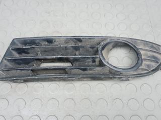 заглушка (решетка) в бампер Volkswagen Polo 4 поколение [рестайлинг] 2007, 1.2 л., бензин, МКПП, хетчбэк 5 дв.