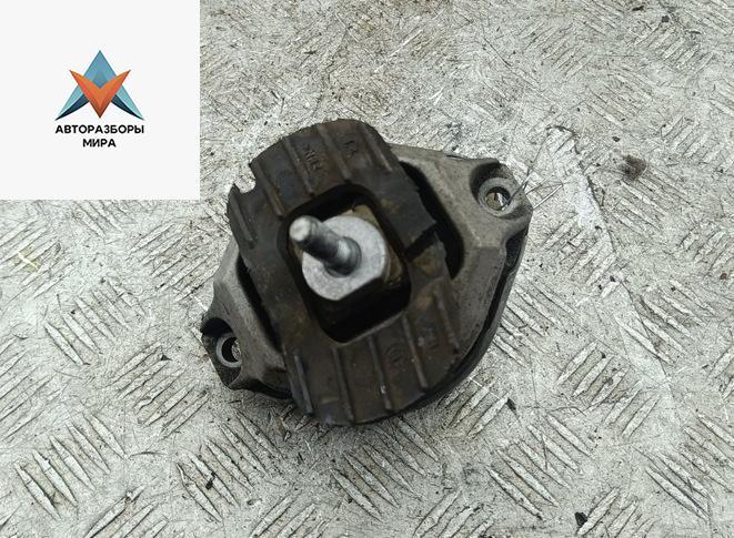 подушка крепления двигателя BMW 5 серия E60/E61 2006, 2.5 л., бензин, АКПП, серый, седан, 6761090 - фото №1