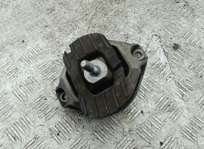 подушка крепления двигателя BMW 5 E60/E61 2006, 2.5 л., бензин, АКПП, серый, седан, 6761090