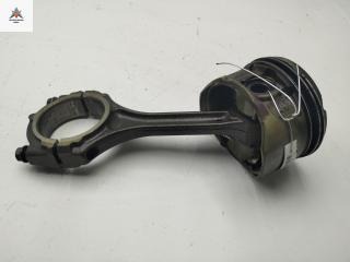 поршень Renault Megane 2 поколение 2005, 2.0 л., бензин, МКПП, серый, универсал