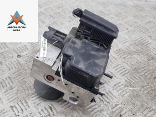 блок ABS Volkswagen Passat B5 1999, 1.6 л., бензин, МКПП, зелёный, универсал, 8E0614111T