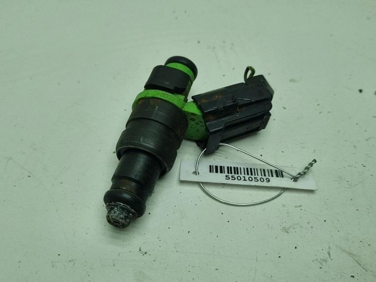форсунка Volkswagen Passat B5+ (GP) 2001, 2.0 л., бензин, МКПП, синий, универсал, 06B906031A