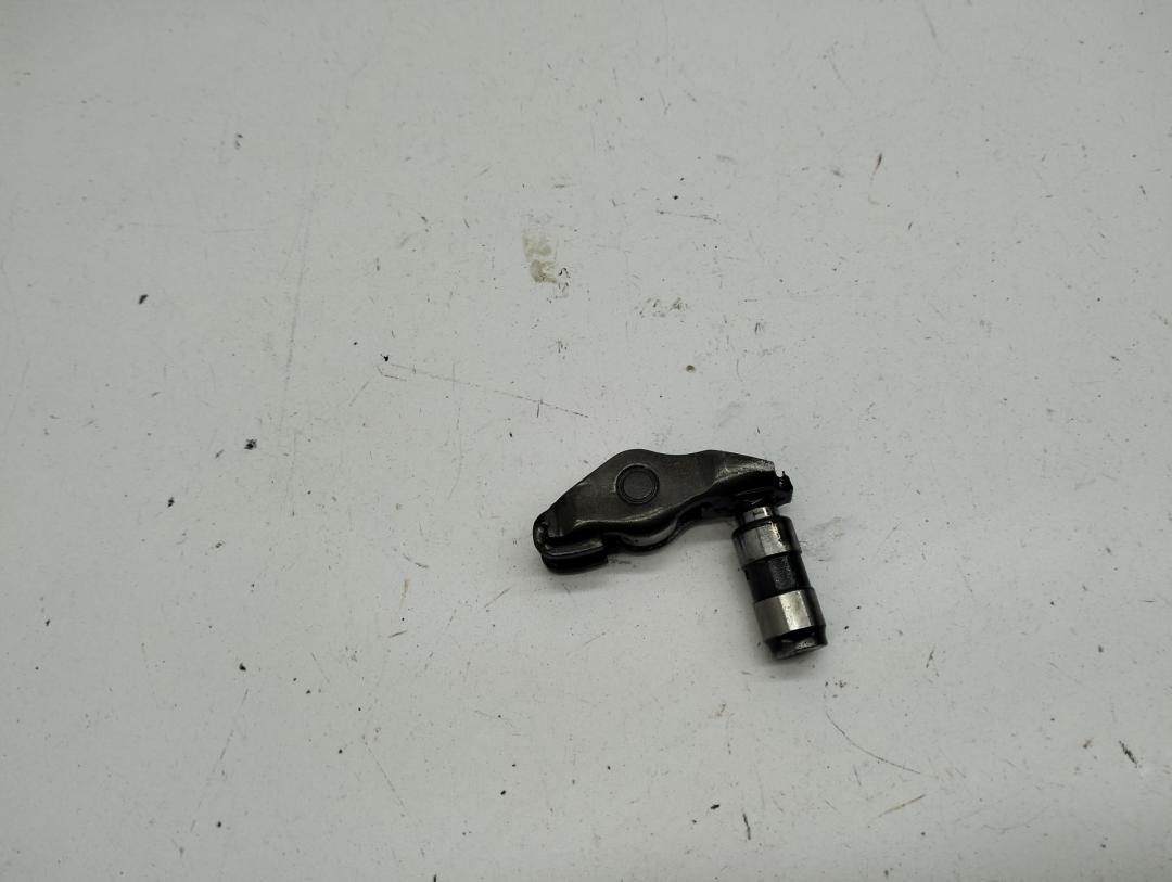 коромысло клапана (рокер) Volkswagen Passat B6 2008, 1.8 л., бензин, МКПП, чёрный, универсал, INA - фото №1