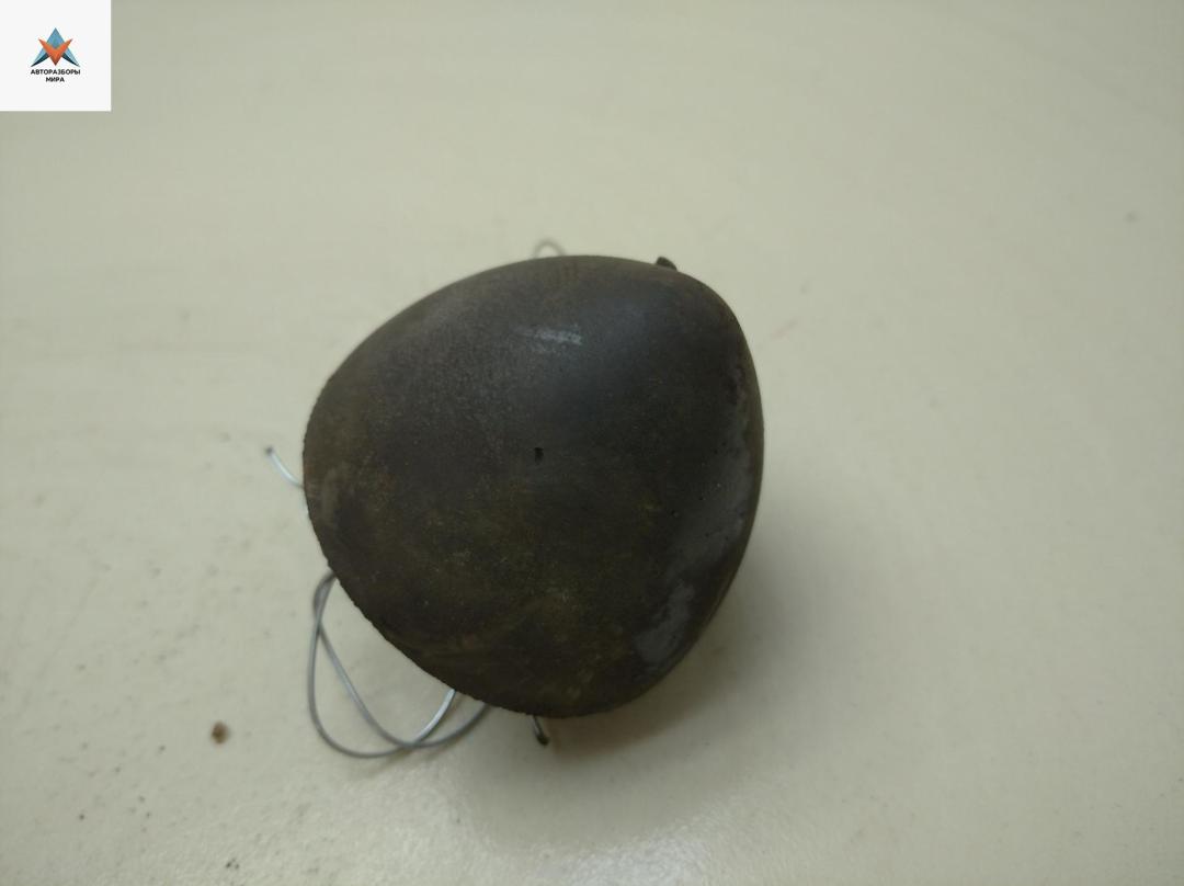 пыльник и отбойник амотртизатора Volkswagen Transporter T4 1992, 2.4 л., дизель, МКПП, красный, микроавтобус, 701407303 - фото №1